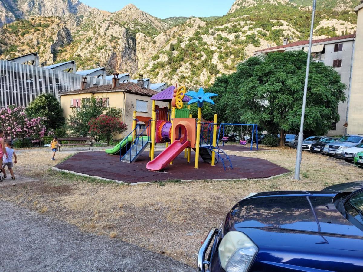 Rakite Apartment Kotor Eksteriør billede